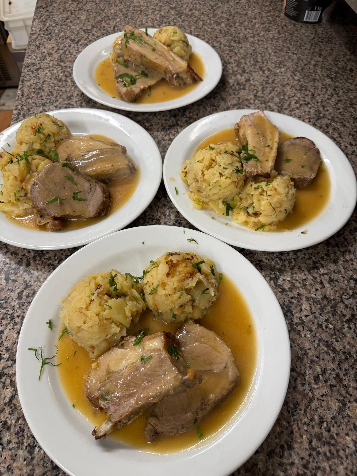 Gostilnica in Pizzerija Lovski Dom Bled – fotografija 3